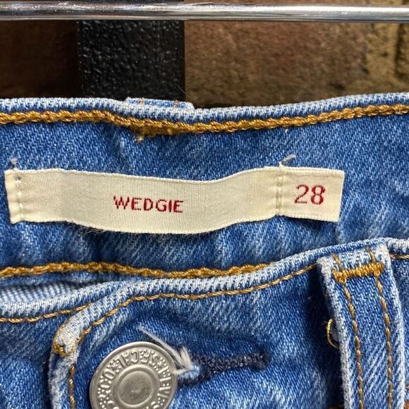 Levi Stratus & Co Blue Wedgie Button Fly Ankle Jean Size 28 - Picture 3 of 7